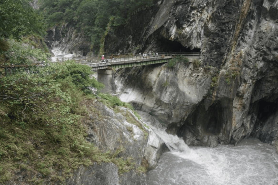 花蓮冬季旅遊景點｜1. 太魯閣國家公園